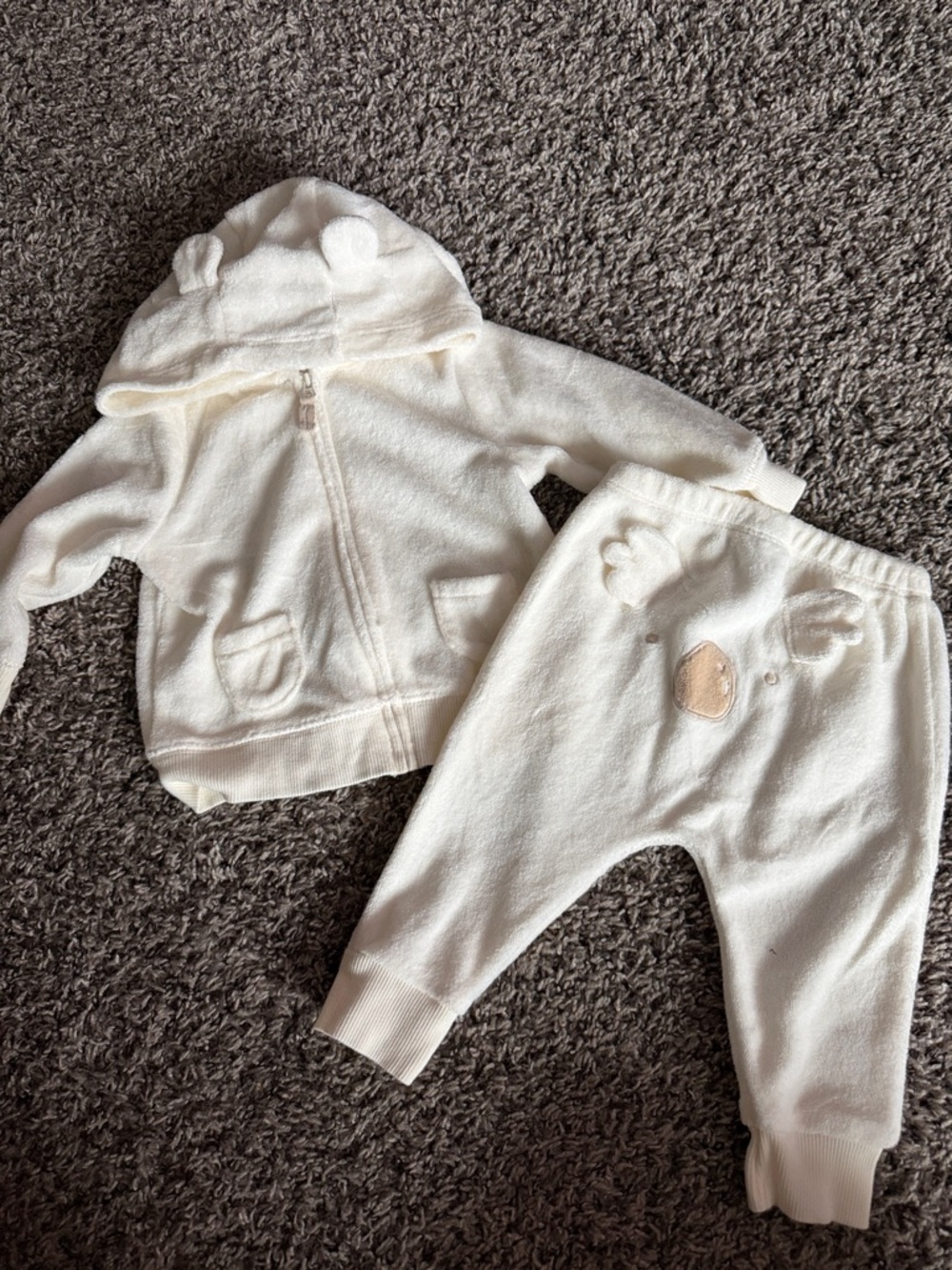 Carter’s Baby Set